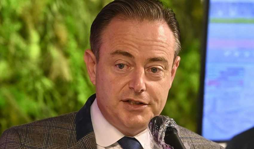 Bart De Wever neemt afscheid van dochter: “Intussen gaat het leven verder”