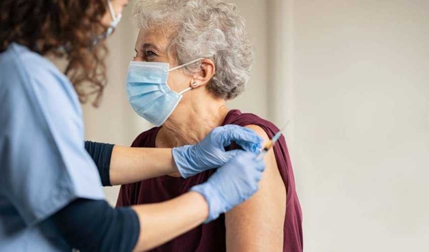 Een vaccin dat sterk wordt aangeraden om te nemen: “Behoedt voor terugval van je gezondheid”