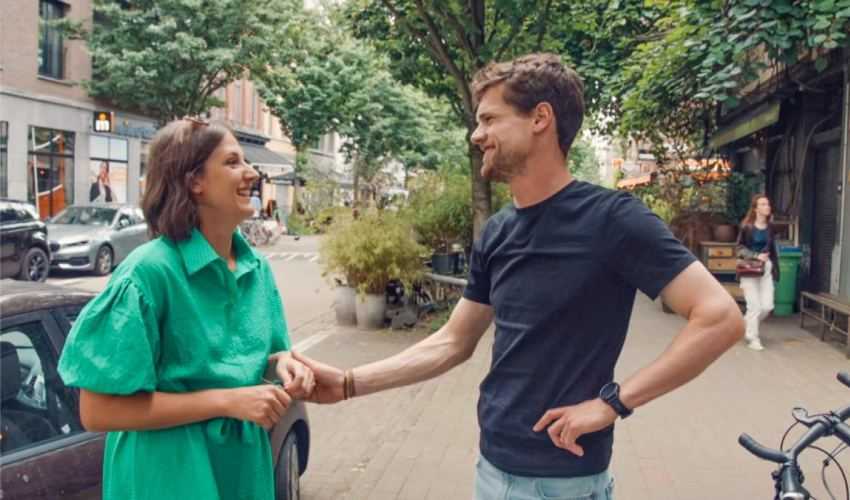 Karlien en Thomas lijken sterk koppel in Blind Getrouwd: Waarom slaat de twijfel dan toe bij Karlien voor het beslissingsmoment?